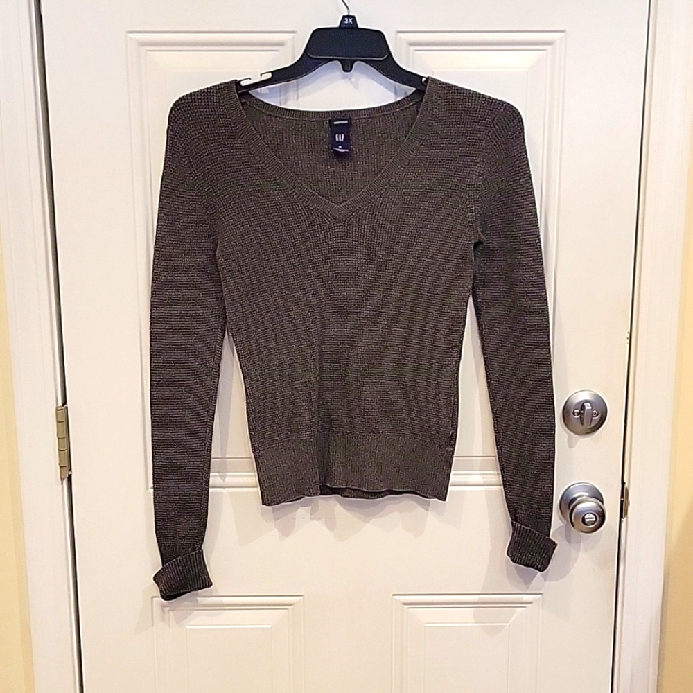 LADIES Gap vneck pullover sweater